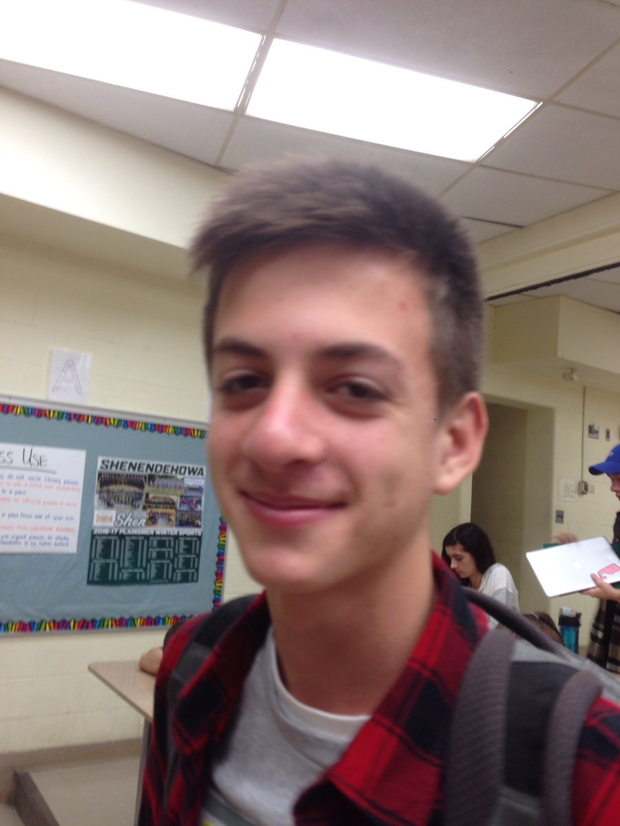 dinfhockey's tweet photo. 1500 rts by the end of February and Craig Miller gets the "Avatar: The Last Airbender" haircut!!! Rt!!! https://t.co/L79P5bu7wM