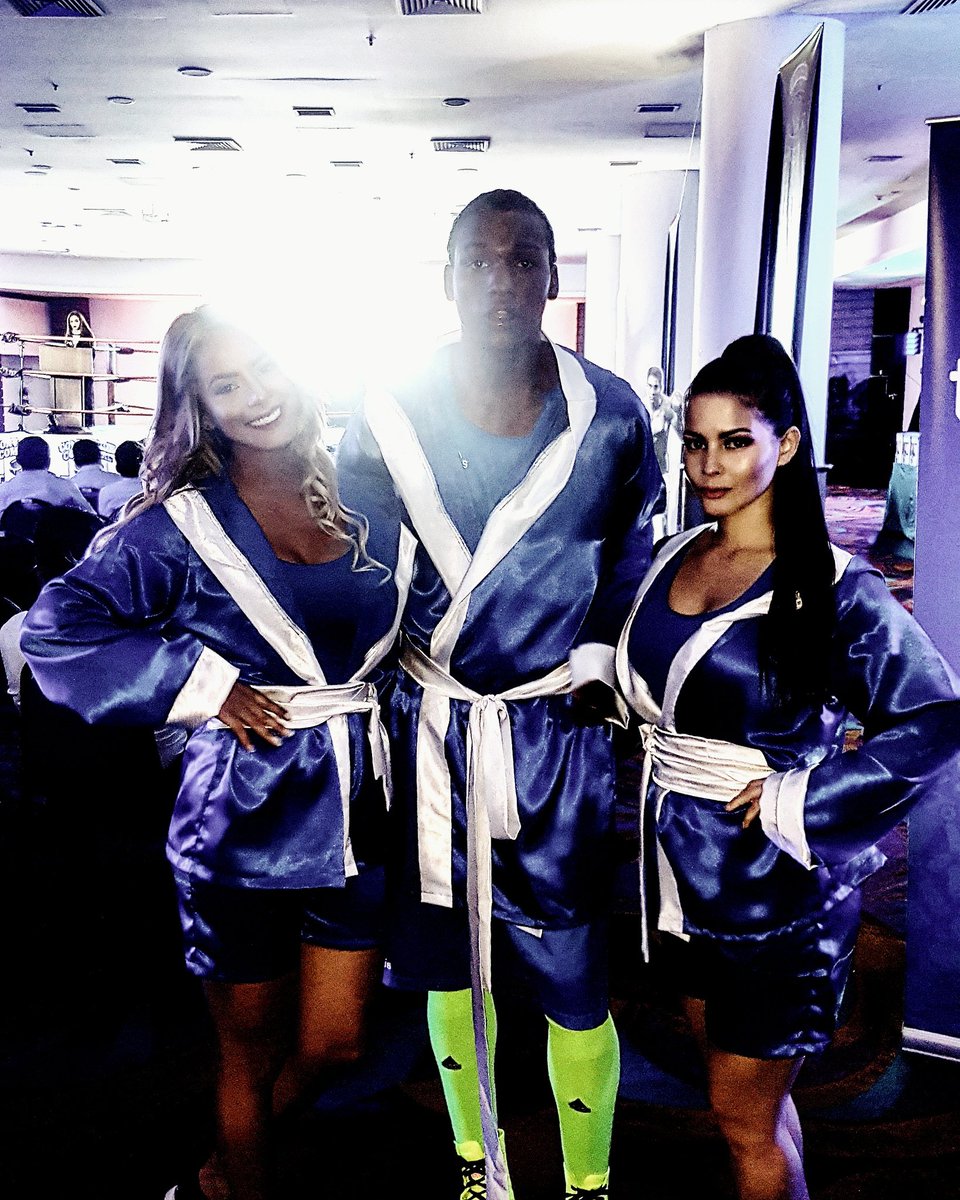 delaminaotm's tweet image. Dejandoles caer motivaciones inyectandoles el virus #oftheM en este 20.17 in #Tonicorp 💪🔥 .
Enero6 se prende la nota 🔥💪