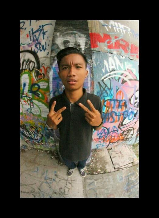 Come hangout with me on #BIGOLIVE. web.live.bigo.sg/2176095467_148…