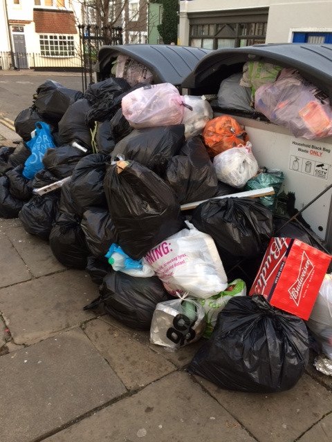 st_clean's tweet image. We are so close now! Pavement nearly blocked. Bring all your rubbish for the final push! Thanks to #kiergroup &amp;amp; HBC @kiergroup @hastingsbc