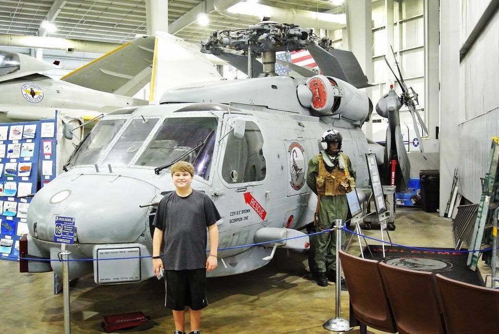 skyhawkheavy's tweet photo. My son Matthew (aka Wake Turbulence) standing next to his beloved SH-60 Seahawk. #futurep… https://t.co/OQ97ScUWdi https://t.co/xpBxenDwpS