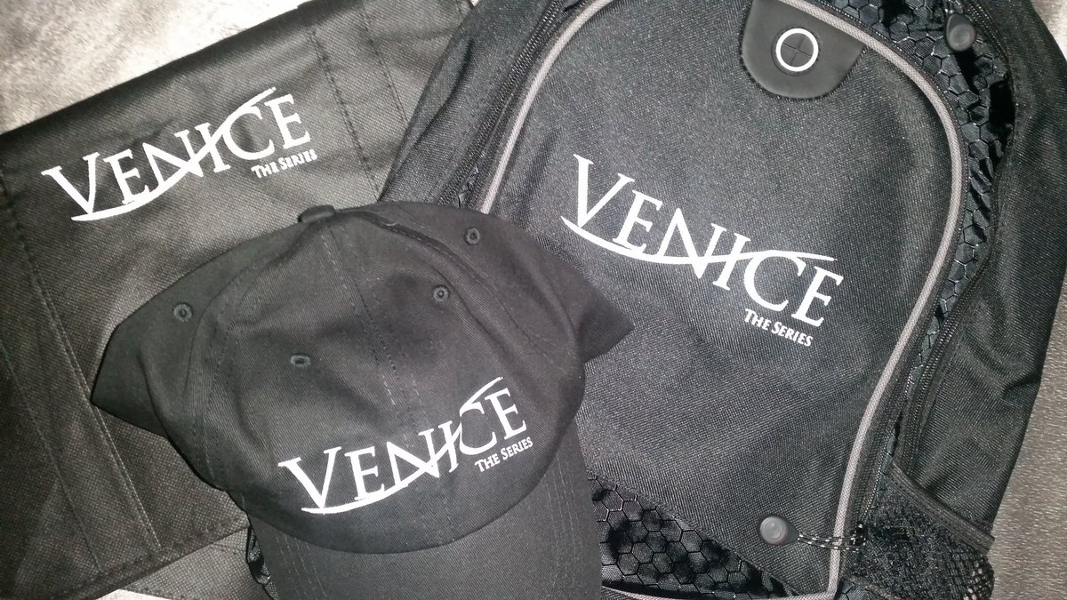 NicoleB1129's tweet photo. A nice surprise after work. Thank you @venicetheseries ☺ Can't wait to get the calendar and the beanie.💃😊 #VeniceNationrocks 😎 https://t.co/n46XuGxDct