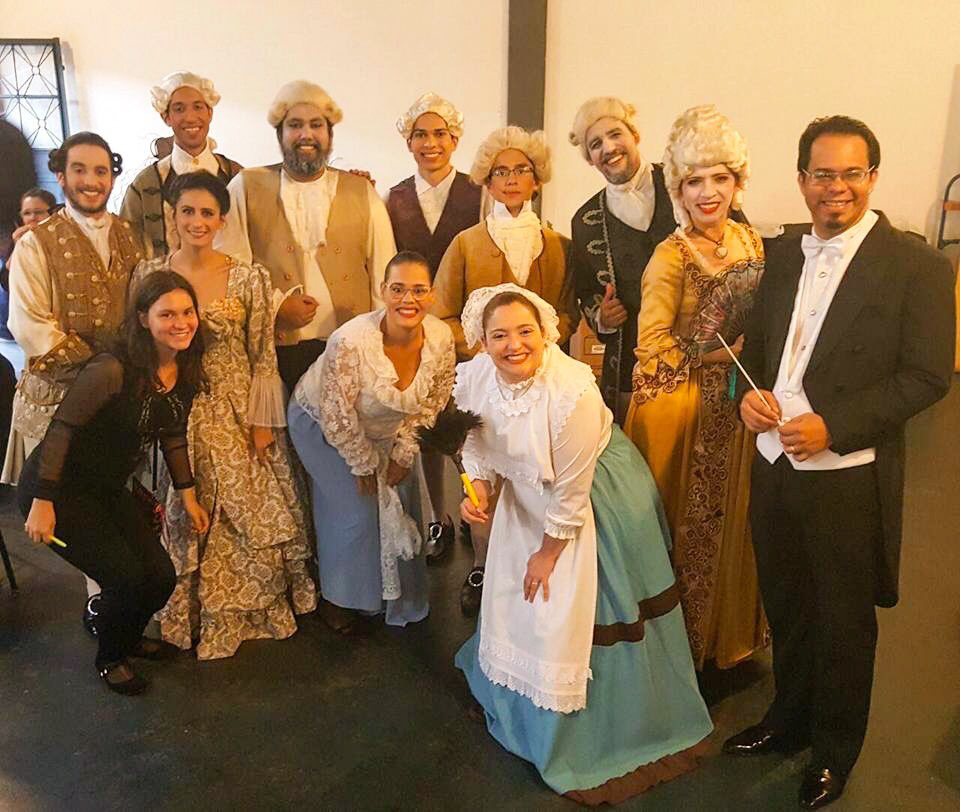operanovermelho's tweet photo. Nice to know and work with this amazing people. #Backstage #Opera #TheMerryWivesOfWindsor #OttoNicolai #Shakespeare #Brazil https://t.co/xiOUZpMrZa