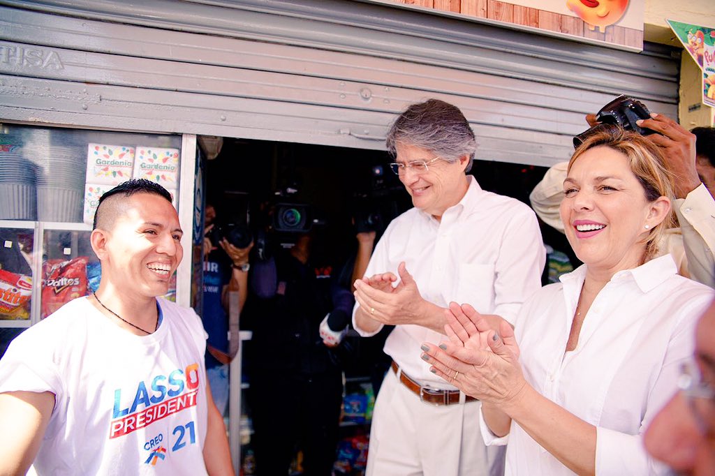 Guillermo Lasso on Twitter "Recorriendo Sauces 5 en Guayaquil