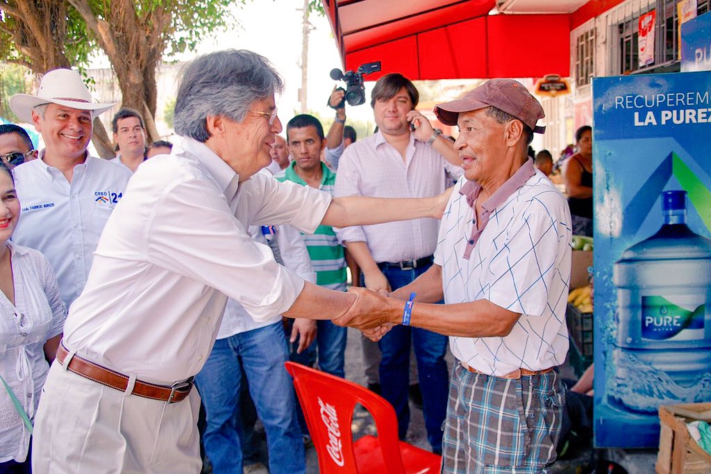 Guillermo Lasso on Twitter "Recorriendo Sauces 5 en Guayaquil