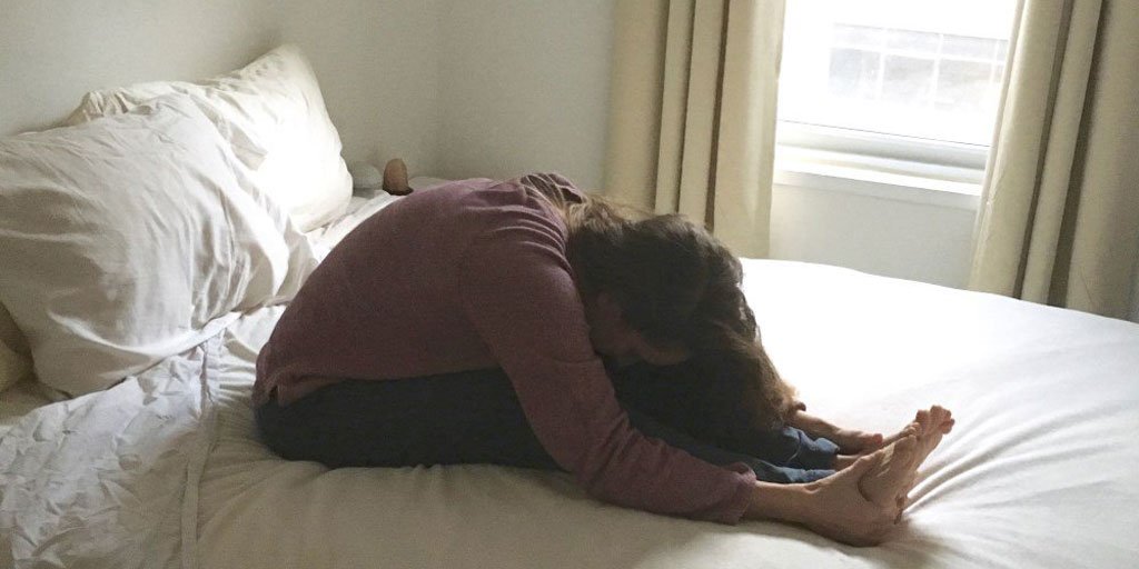 Gaiam's tweet image. Need help waking up? Try 6 stretches you should do before getting out of bed: bit.ly/2i6EaJ9