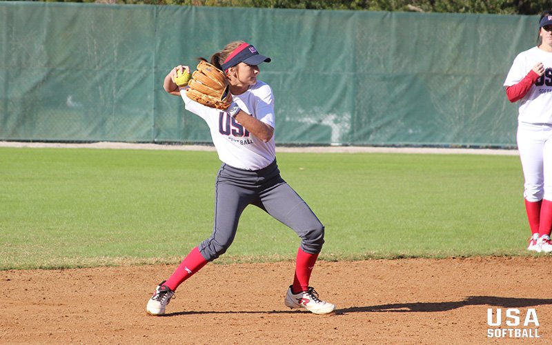 USASoftball's tweet photo. Twenty-four athletes selected to 2017 #USASoftball JWNT training team!

Find the list: https://t.co/B09vWbau5Y https://t.co/wUNbL78wQD