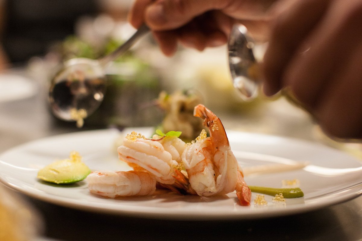 patquinns's tweet photo. Whether it is something light from our bar menu or something more elaborate for a celebratory dinner... #dinehere #yvr #ladner #tsawwassen https://t.co/VwglEZ4Qjh
