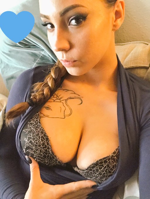 The boobs you'll never get. #tittytuesday #dontyouwish #bowtoperfection https://t.co/yqiT23S9cF<a href="/tag/tittytuesday"class="tags">#tittytuesday</a><a href="/tag/dontyouwish"class="tags">#dontyouwish</a><a href="/tag/bowtoperfection"class="tags"><span>#bowtoperfection</span></a>