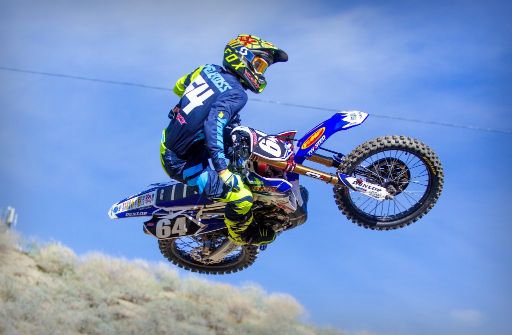 YamahaMotorUSA's tweet photo. Team @51FiftyEnergy Racing's Hayden Mellross #Yamaha #bLUcRU #YZ250F #supercross #51fiftyracing https://t.co/gWCfmpMejR https://t.co/vzir6JF7S9