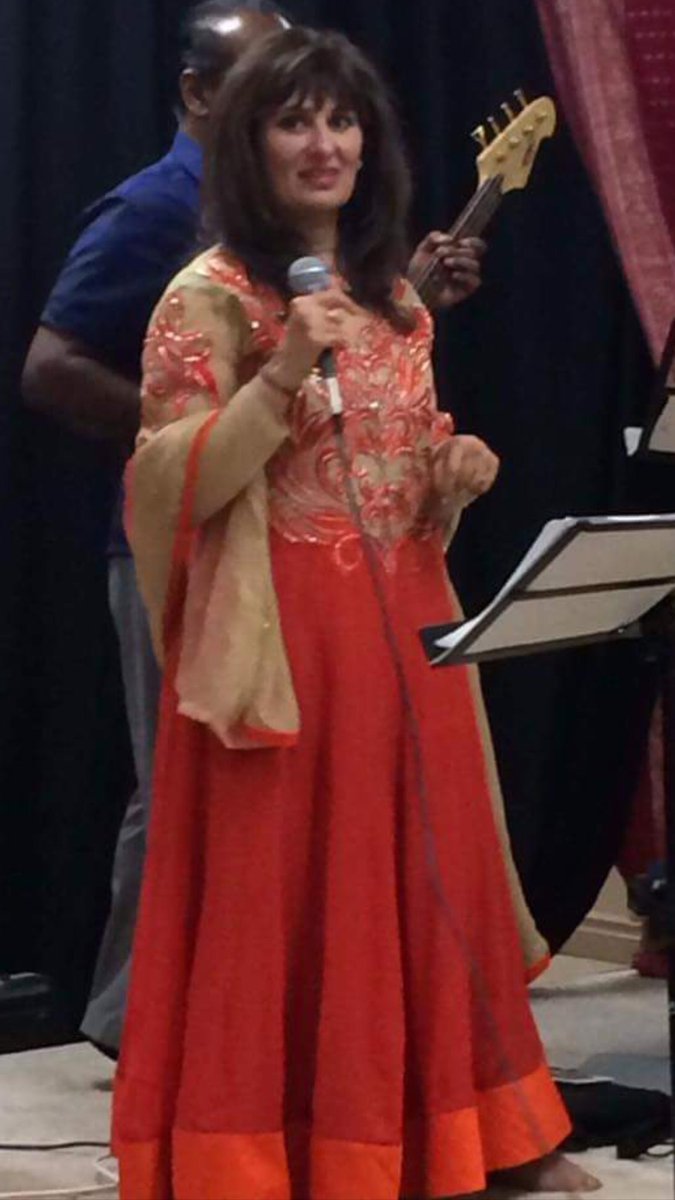 Jalal_Ladak's tweet photo. #ReshmaPandit & #KarimaDaya will b on @SalamNamasteYYC Listen live @ 830 pm https://t.co/NAB6Mw3zpD #HappyNewYear @ismailimail @TheIsmaili https://t.co/YvoTJgSjIv