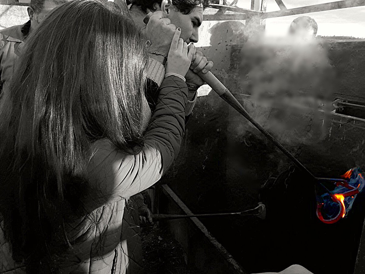 Toca descansar, buen día por el campo bravo!♡♧