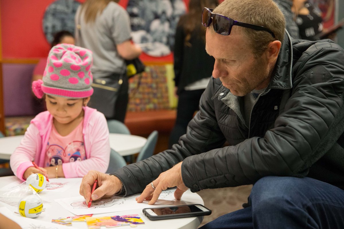 avpbeach's tweet image. Father of three &amp;amp; #AVP Athlete @Caseythomasj feeling right at home giving back at the Huntington Beach Children&apos;s Hospital. #AVPStrong