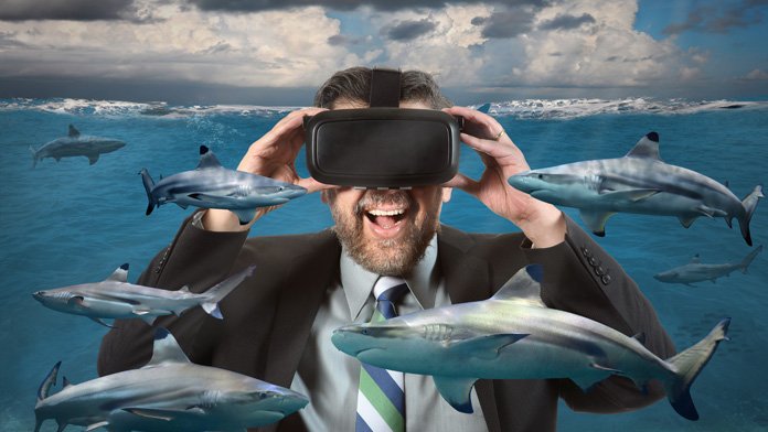 Vr реклама. Виртуальные очки. Очки виртуальной реальности ВР. Шлем виртуальной реальности реклама. VR очки реклама.
