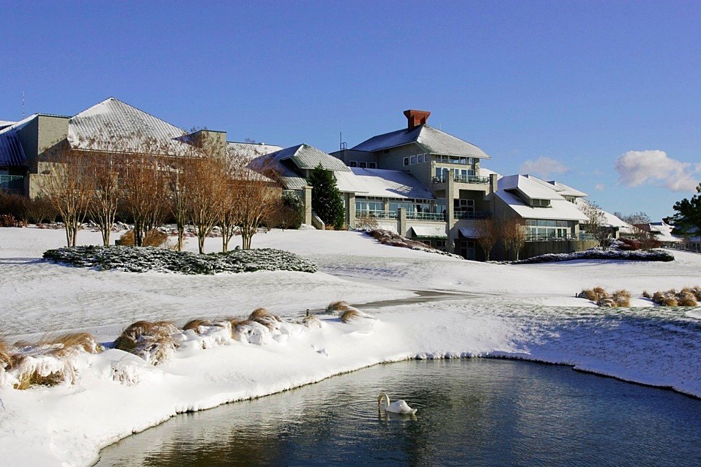 KingsmillResort's tweet photo. Winter bliss for less!

Stay with us this winter and save: https://t.co/ip3xBbkIGU
#winterinVA #wintertravel #lovewinter https://t.co/eHloZAOLov