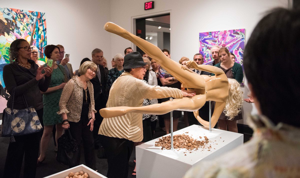 WomenInTheArts's tweet image. Make a resolution to see more art! Join us for a free #GalleryTalk in #NoMansLandDC at noon tomorrow ow.ly/z3yh306ceg4