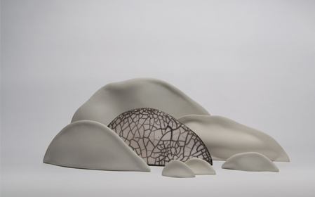 Conoce más sobre el artista mexicano #AbelZavala y el lenguaje de los materiales en sus obras. bit.ly/2iLm67U #diseno <a href="/AnguloCero/">Ángulo Cero</a>