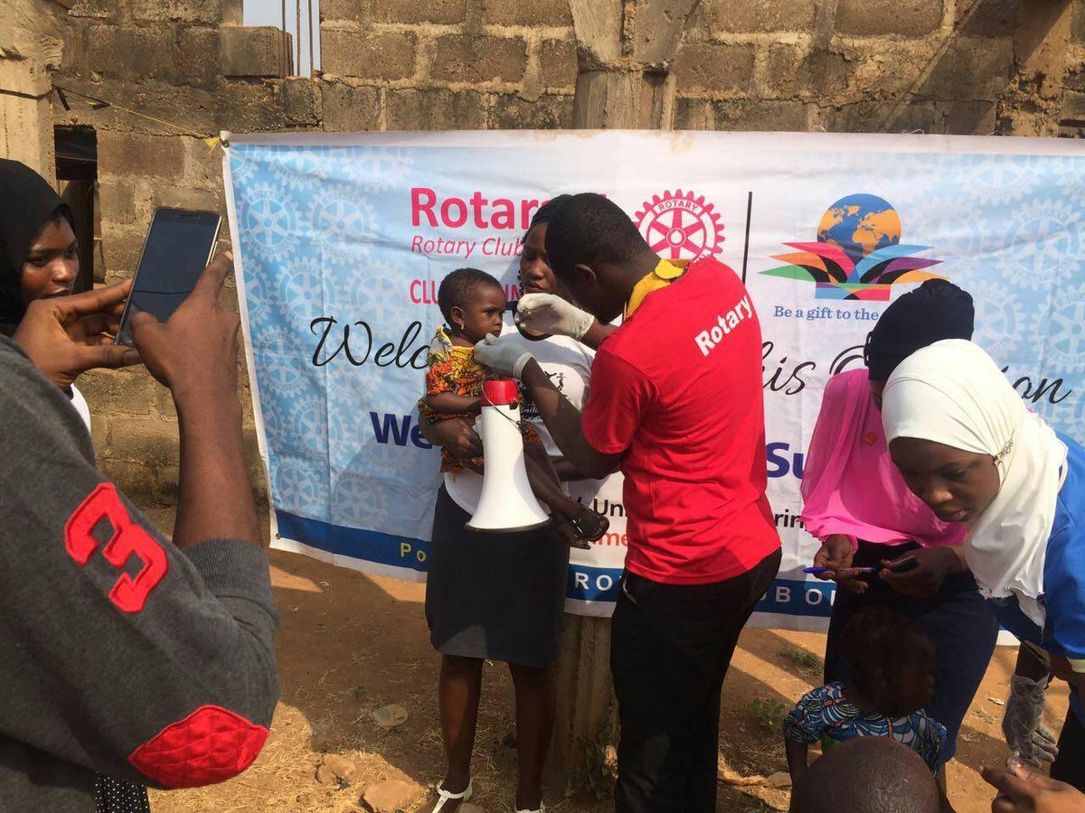 EndPolioNow's tweet image. .@Rotary &amp;amp; @rotaract clubs in Nigeria held a #endpolio rally to raise awareness &amp;amp; vaccinate children against polio. endpolio.org