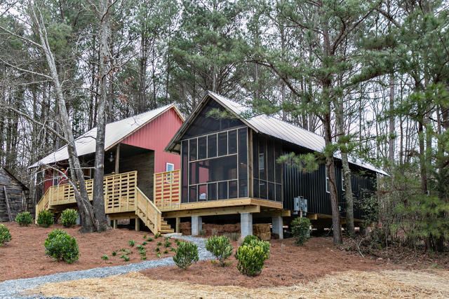 FastCompany's tweet photo. This $20K house is changing the entire housing system, from mortgages to zoning laws https://t.co/yhpCFM2vh9 https://t.co/Rhc5GWPOSC