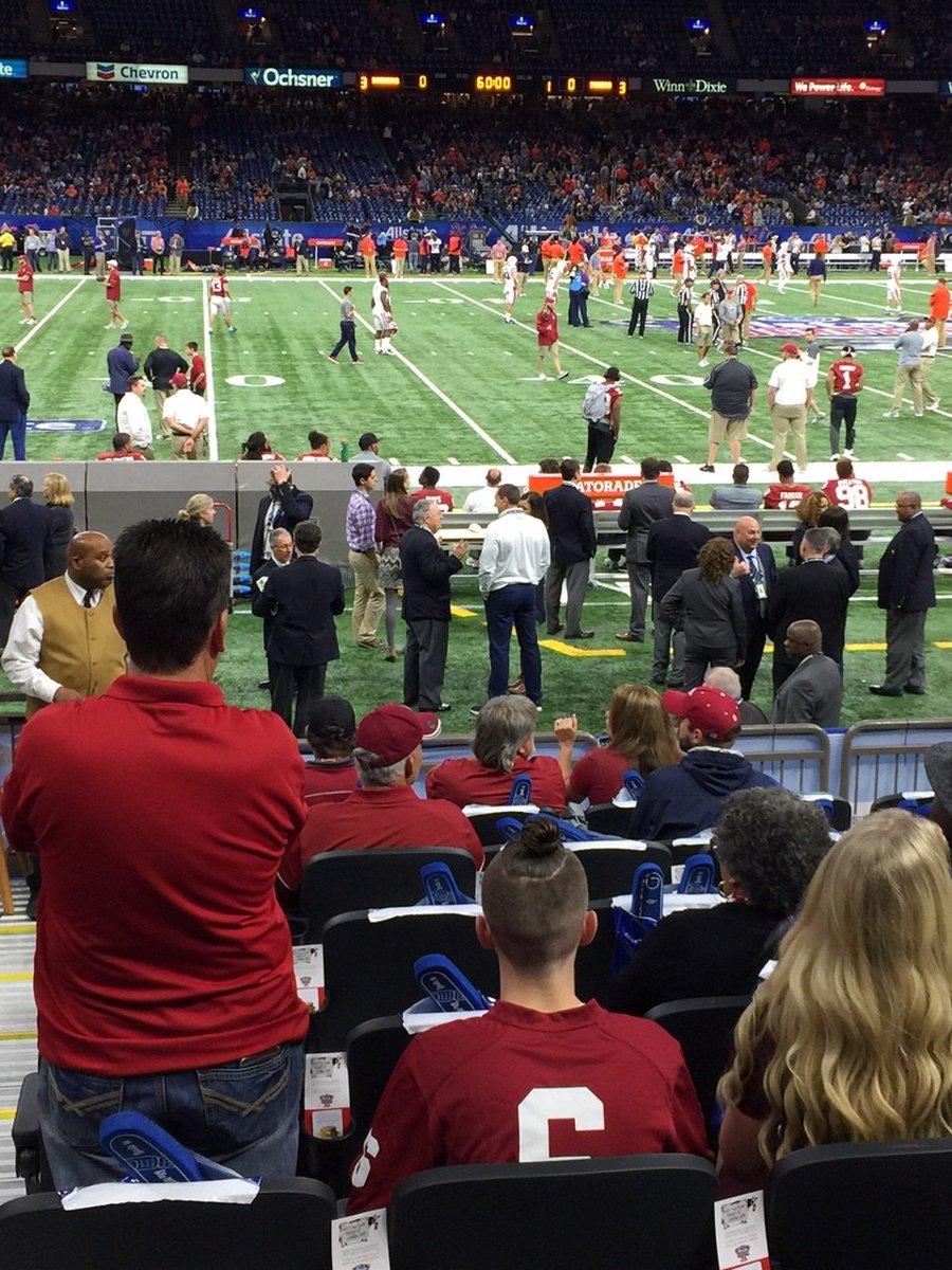 XRTickets's tweet photo. Our clients at the #SugarBowl with some great views! Thank you for your business! #XRLYFE #XRTIX https://t.co/GwAyqnhOif