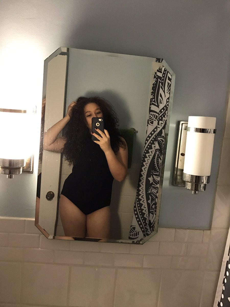 rmfinaz's tweet photo. 🖤First actual shoot for my friends body positive campaign! #loveyourself #confidence #followme #follow #mybodymychoice #tattoo   #1sttweet 🖤 https://t.co/JZcyoHyM2T