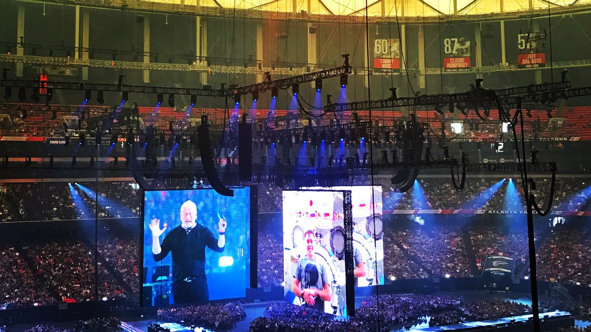 matt_redman's tweet photo. Lots of highlights at #passion2017 so far including this - @louiegiglio talking live w/ @astro_kimbrough on the International Space Station! https://t.co/JUjDpH0XK5