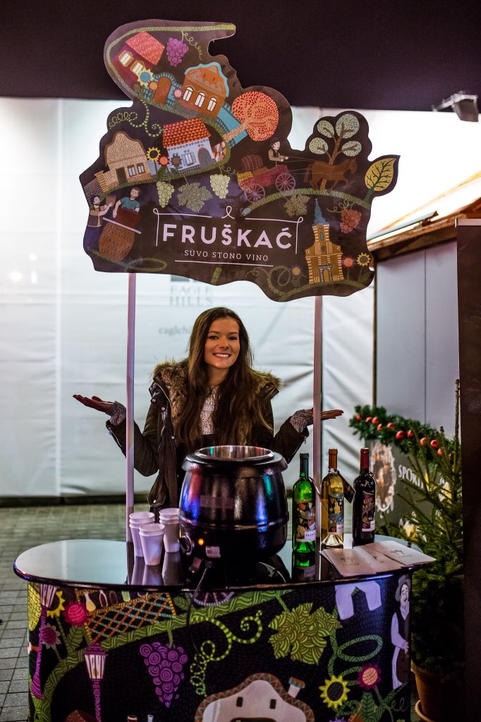 frushkach's tweet photo. Fruškać podiže novogodišnje raspoloženje u Beogradu. #Fruskac #Fruskogorskivinogradi #Fruškać https://t.co/UR8b7TnNH8