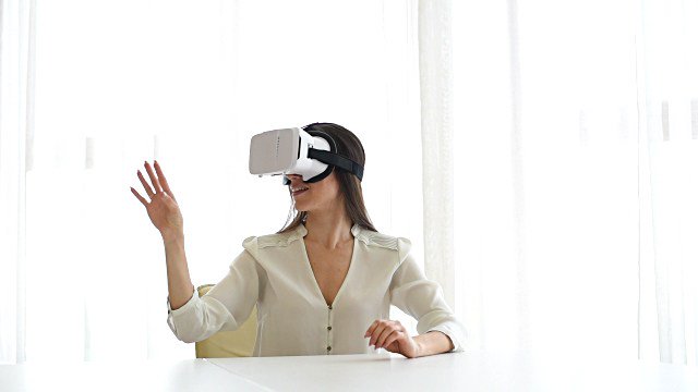 GODERMAG's tweet photo. The Best Gadgets Coming in 2017 #GoDerMagazine #GODER https://t.co/ikVXNixDXq https://t.co/igH8UiP7p1