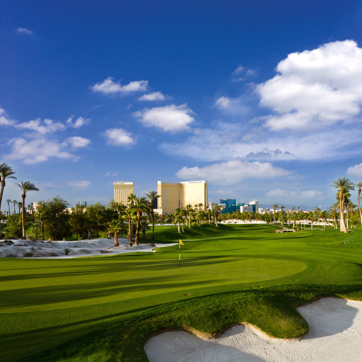 Happy New Year everyone! Looking forward to a year full of golf adventures. #whyilovethisgame