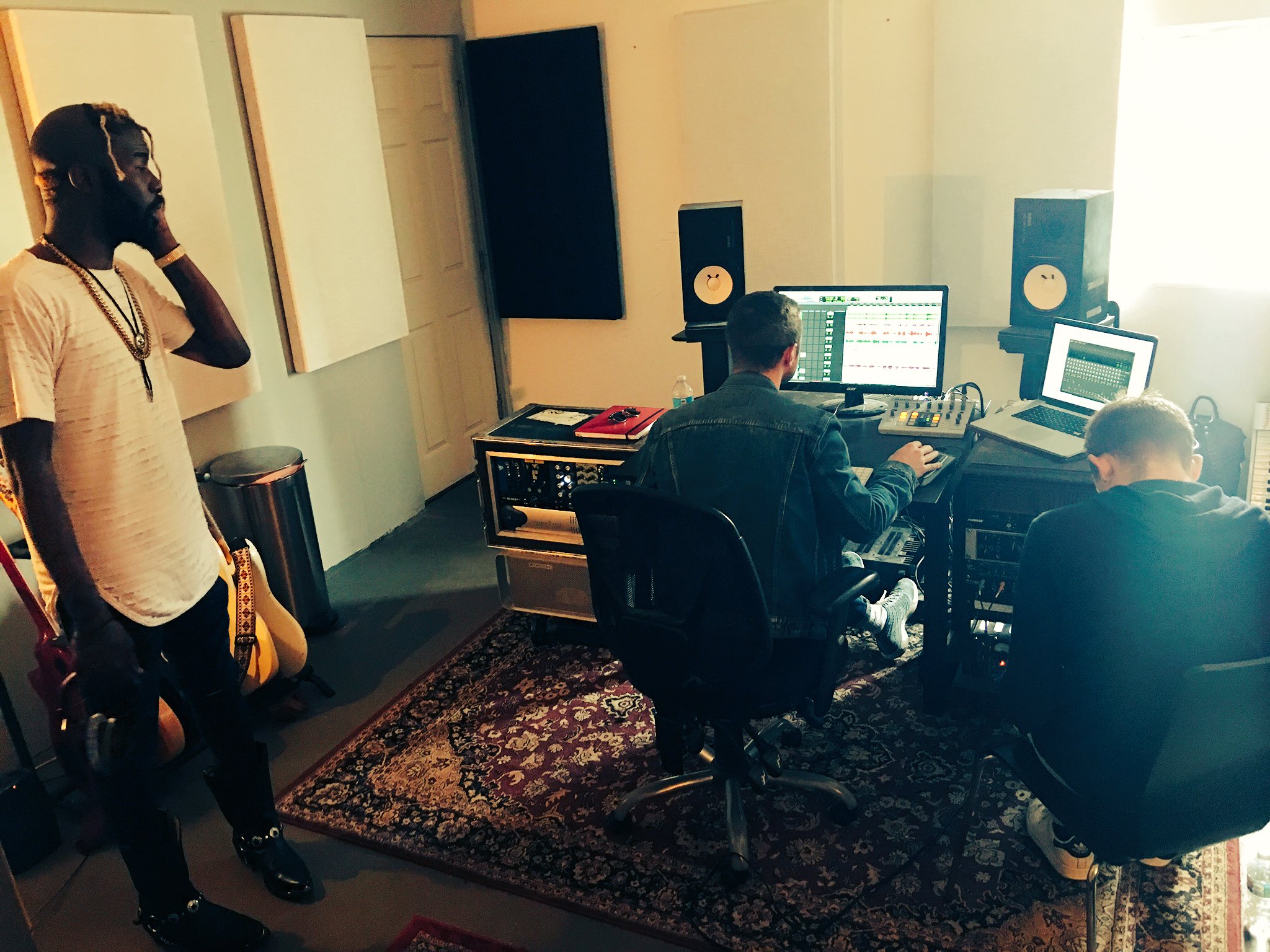 JAMES KENNEDY on Twitter "Vibes topman https//t.co/SzYBuyBYju" / Twitter