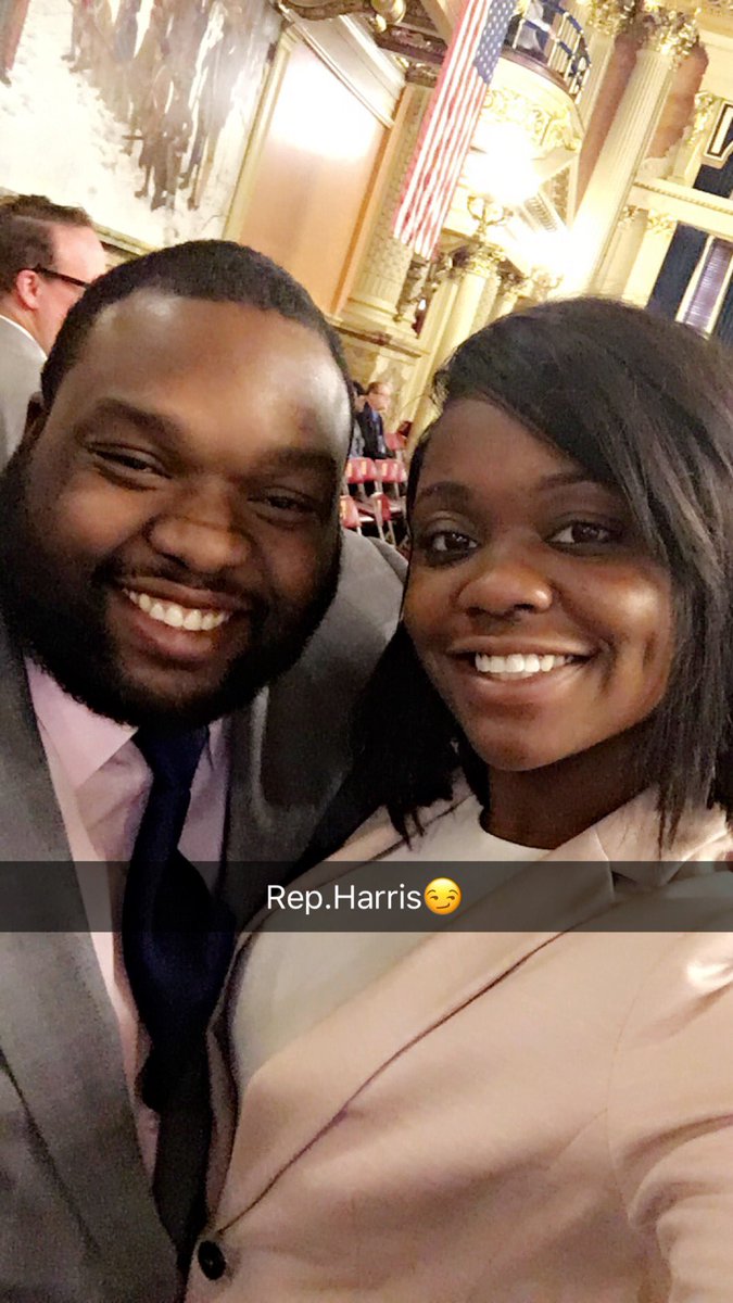 OctaviaWilliam0's tweet image. We made it on Snap!!! #RepHarris he do his thing!! Funny &amp;amp; Smart!! 👍🏾 my friend ...