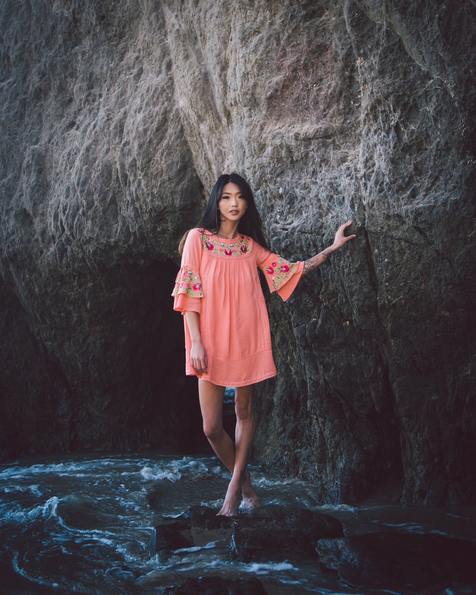 Commonless_'s tweet photo. The waves that take you away are the same ones that can carry you home -- @nhutella_ x #commonless | 📷: @jonjovellanos https://t.co/varhmoOMfO