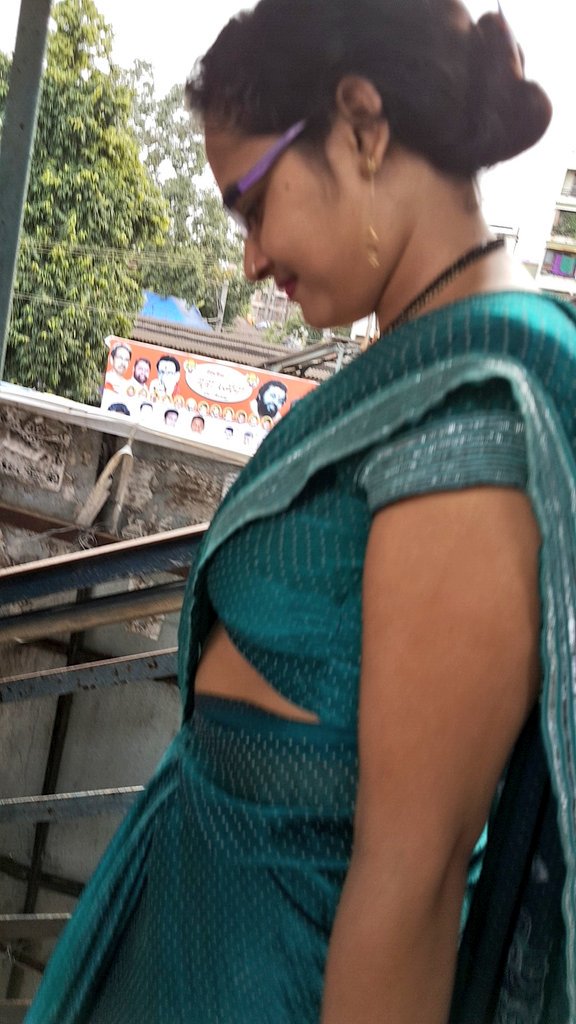zK2qPSeAjBRA02j's tweet photo. Side view..HotBhabhis....Erotic ... https://t.co/LH4PDwoHn4