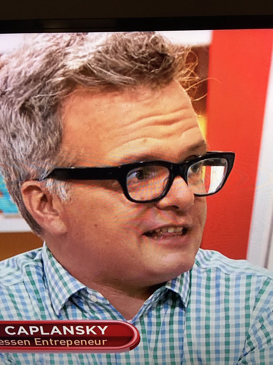 EricBerends's tweet photo. @ZaneCaplansky hi zane! watching donut showdown and i have to say i love your glasses!!! where can i get a pair? what brand? thanks 👍🏻 https://t.co/xYg0uzQHf3