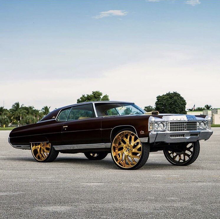 ochocinco's tweet photo. Miami twitter: find the owner of this Donk, I need it for 3 hours please. ® https://t.co/lOu5qlCKd3
