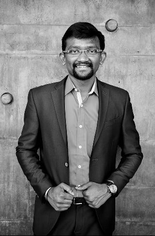 A big AWESOME to <a href="/vivek6174/">Vivek Kopparthi</a> Kopparthi of <a href="/NeoLightPhoto/">NeoLight, LLC</a> for Forbes list, 30 Under 30-Healthcare. hubs.ly/H05MFjC0 by @forbes #yesphx