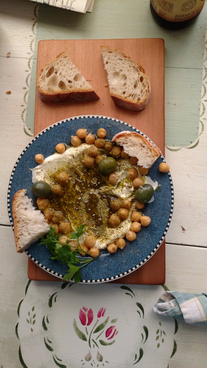 samishbaycheese's tweet photo. One of the dishes we are serving in our new shop: Labneh Plate with Za'atar, olives, garbanzos, olive oil &amp; Breadfarm ciabatta. All organic! https://t.co/LPyLSFx7OW