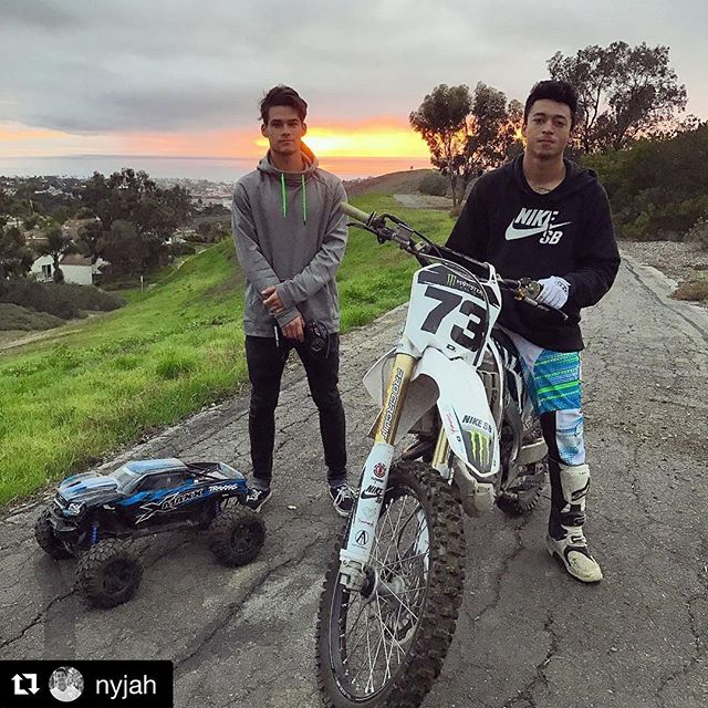 #Repost <a href="/nyjah/">Nyjah Huston</a>
・・・
Local cruise earlier🤘🏽#Traxxas #TraxxasLife 📷: <a href="/traxxas/">Traxxas</a>
