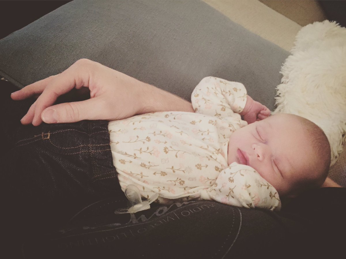 morrillstephen's tweet photo. #BabySnuggs with Dad! #dadlife #MorrillPartyof3 #MiniMorrill #AdelineGrace https://t.co/grJudhmgr6