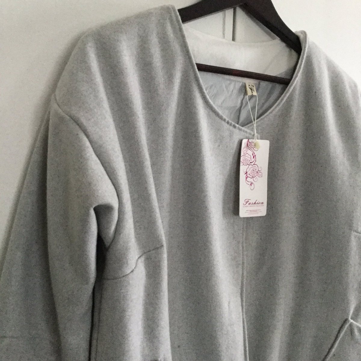 luvsParis's tweet image. Check out SALE MODLILY Women's SZ L/XL Long Sleeve Light Gray Coat  #Unbranded #BasicCoat #Casual cgi.ebay.com/ws/eBayISAPI.d… via @eBay