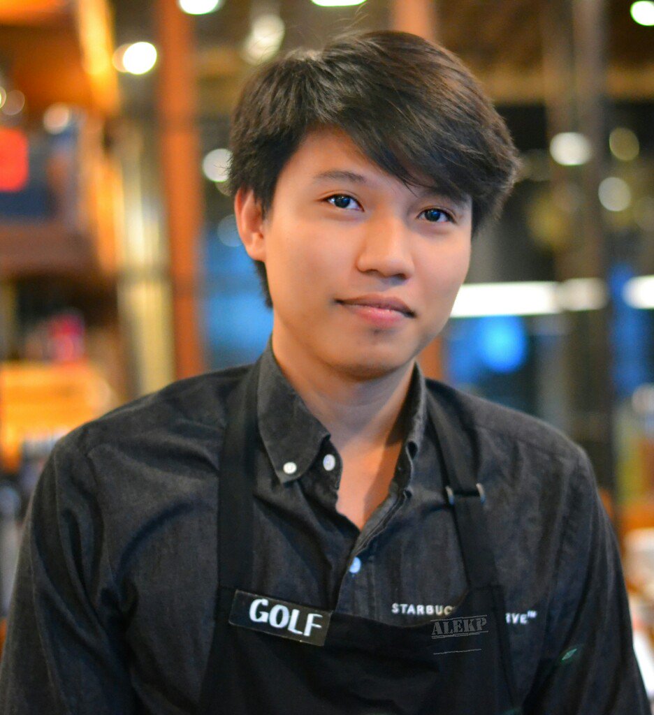 alekphasit's tweet photo. No แคปชั่น ..แค่อยากลง #สตาร์บัคหล่อบอกต่อ #streetratchada https://t.co/aWYyI7l6pN