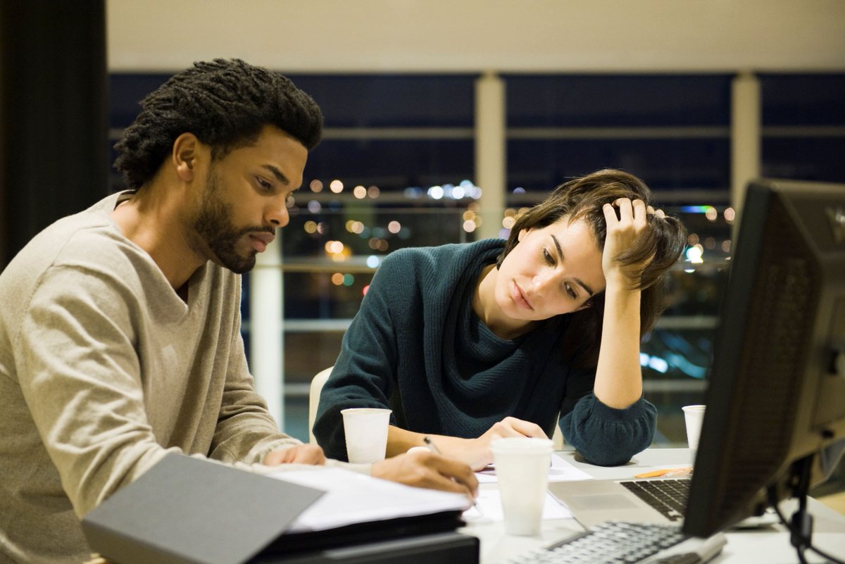 CookWithCharl's tweet image. The physical constraints surrounding a sedentary job  buff.ly/2hNvNpC #officejob #sedentarylife #lifestyle