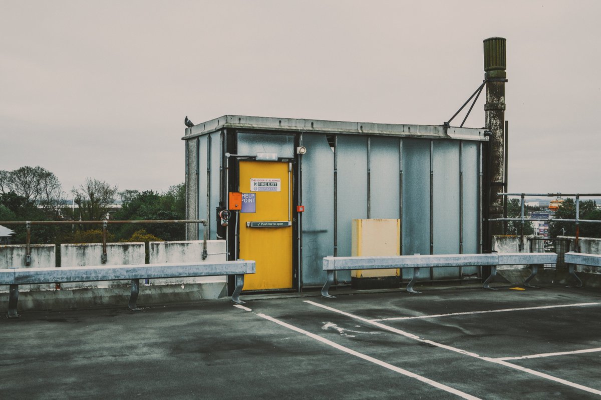 KomkovSergej's tweet image. Before and after, Symmetry from Hull, #hullphotographer #exploringhull #wherethehull #hullphotography #Hull2017 #HiddenHull #UKCityofCulture
