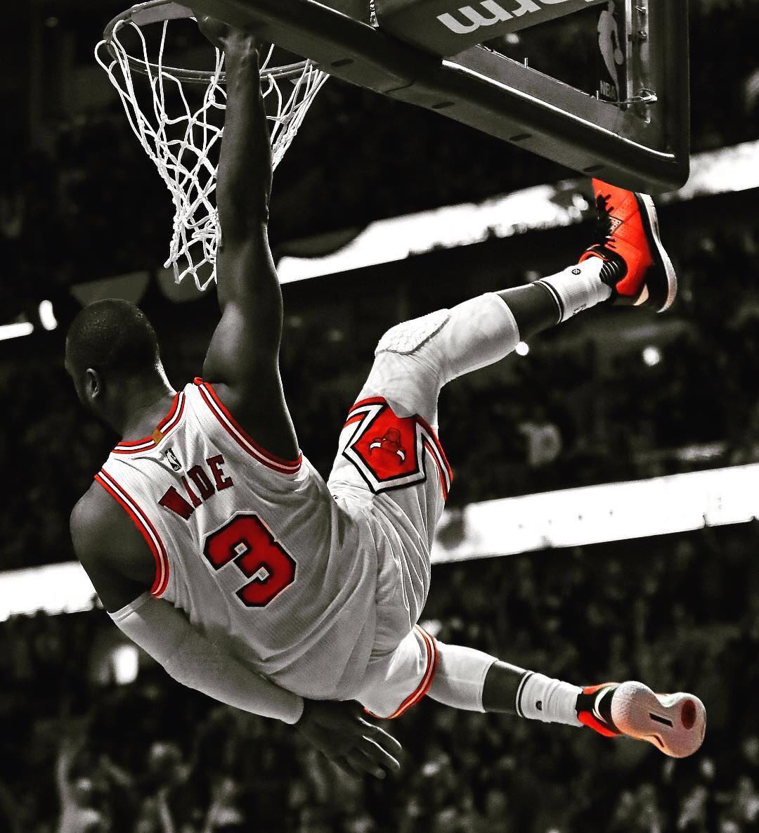 YJWA8tr7u5CpdF7's tweet photo. #NBAVote @DwyaneWade Dwyane Wade！！！Flash Forever！！！ https://t.co/1JZWRWkBTm