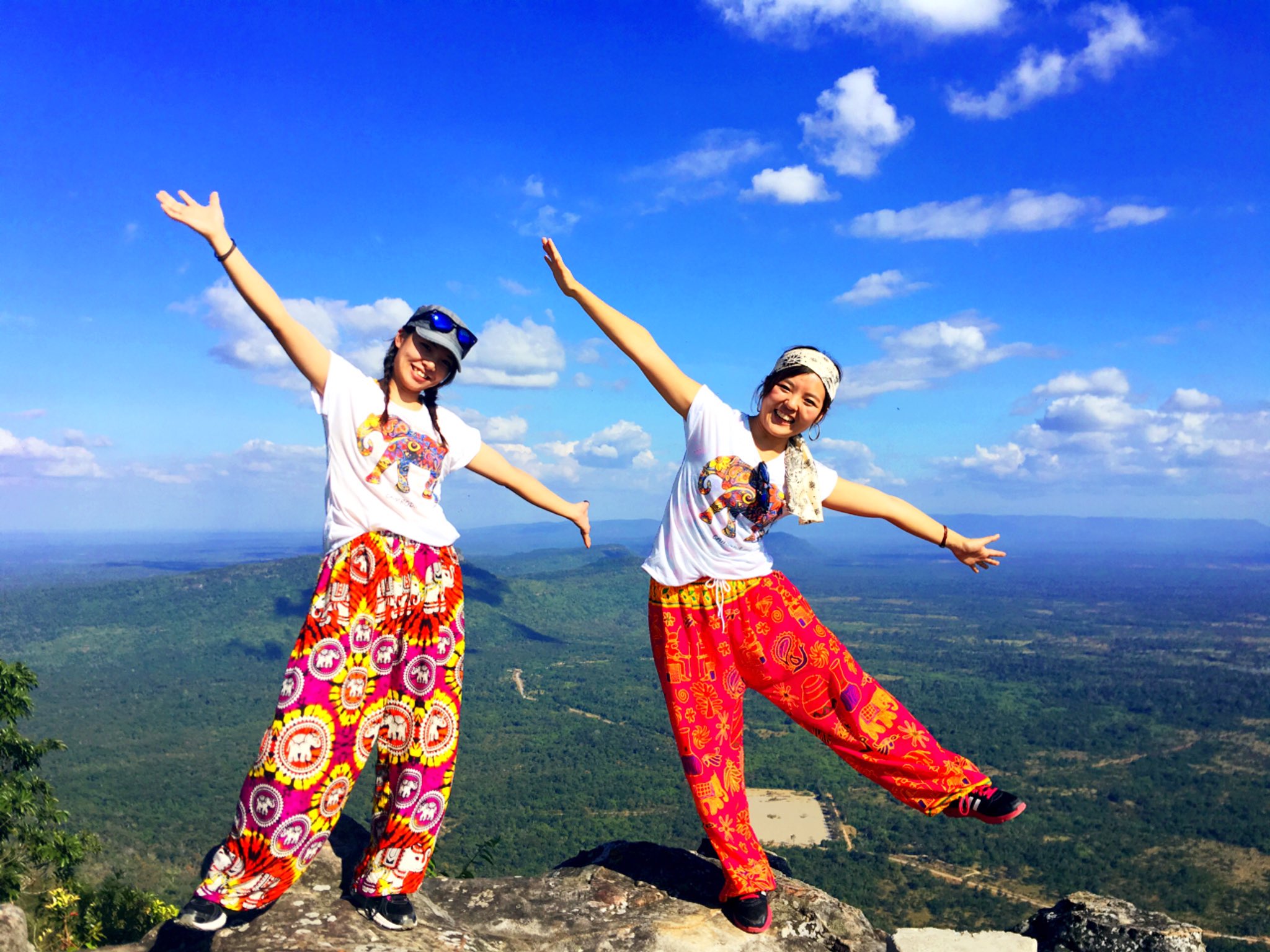 カンボジア情報とカンボジアツアーガイドローズ カンボジア女子旅 世界一周 バックパッカー カンボジア世界遺産 カンボジア絶景 カンボジア断崖絶壁 断崖絶壁 一人旅 女一人旅 カンボジア女一人旅 T Co Td9d4ks6pj カンボジアガイド カンボジア カンボジア情報とカンボジアツアーガイドローズ カンボジア女子旅 世界一周 バックパッカー カンボジア世界遺産 カンボジア絶景 カンボジア断崖絶壁 断崖絶壁 一人旅 女一人旅 カンボジア女一人旅 T Co Td9d4ks6pj カンボジアガイド カンボジア