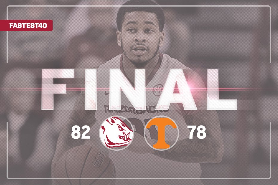 RazorbackMBB's tweet photo. That’s 🖐 straight WINS against Tennessee!

These guys are road warriors 👊 https://t.co/MrYROIayCa