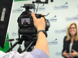 ChoiceCenter's tweet image. #BTS of an exclusive interview our Founder and CEO, @robynwilliams44 ! Interview + more exciting updates coming soon! 🌍❤️✨💫#leadership #EQ