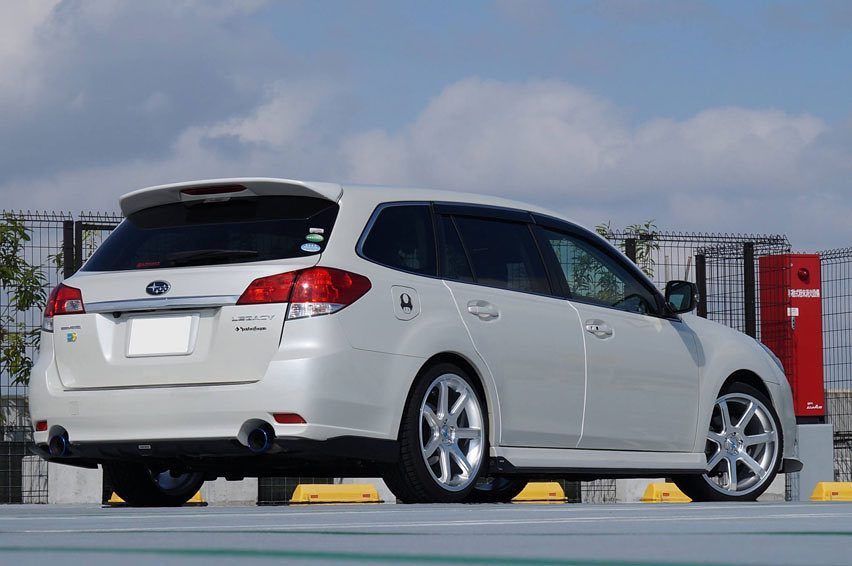 2CRAVE's tweet photo. Subaru Legacy
ME.7 // 18x8.0
Hypersilver / Machined Face

#2crave #subaru #legacy #wagon #rims #machined https://t.co/DiRJ0wI8mY