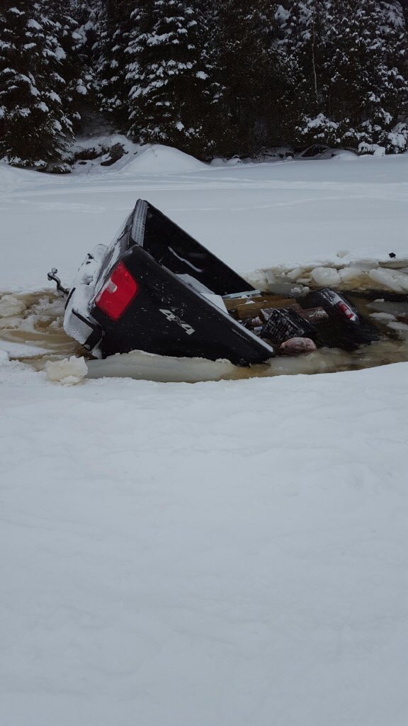 Dalhousie_Destr's tweet photo. #LDML #tbay #icefishing https://t.co/GOlzuqODj2