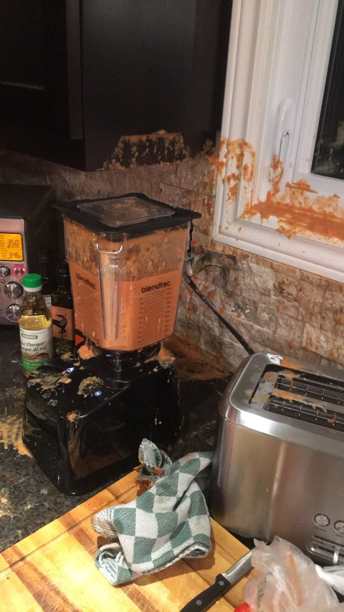 mirda28's tweet photo. Was so excited to try my new @Blendtec tonight but apparently I wasn't prepared ... #BlenderFails😞 https://t.co/wnWGK3QkGE